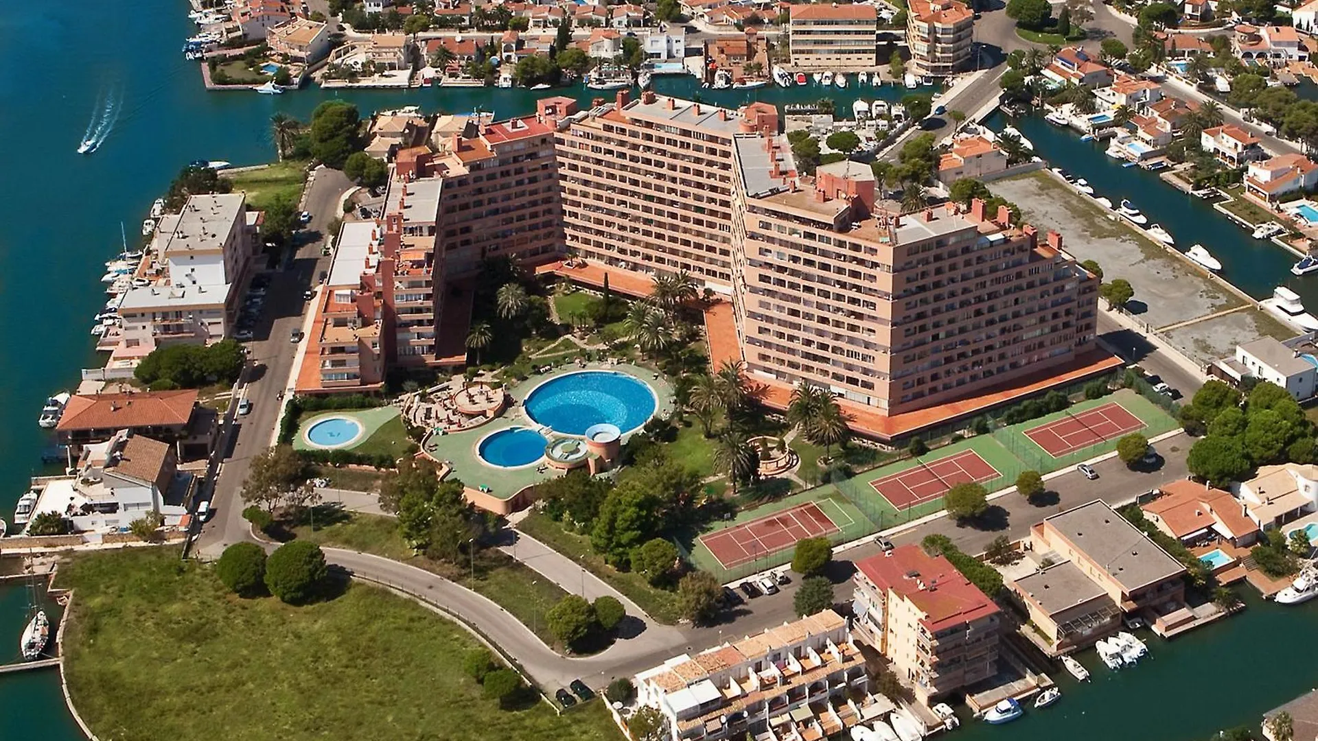Studios Isla De Rosas Tramuntana 42